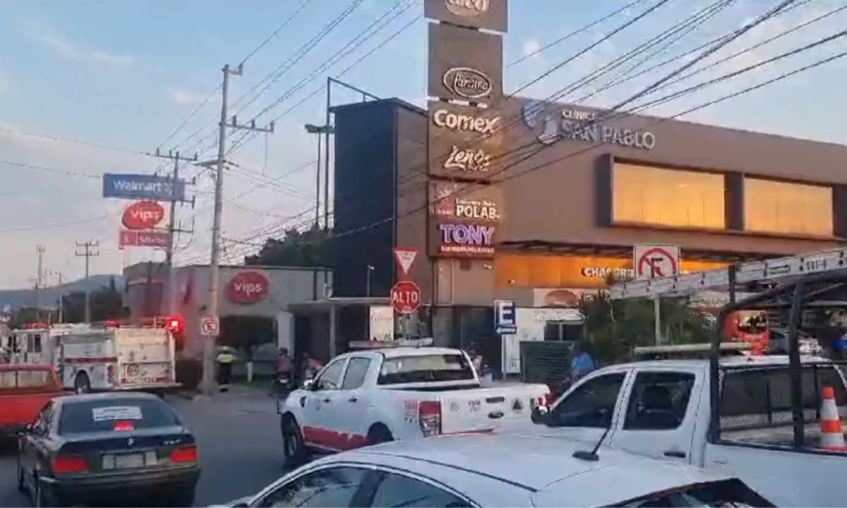 Evacuan a comensales de un restaurante en Jiutepec por presunta amenaza de bomba