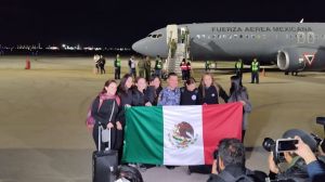 Llega al AIFA primer vuelo con mexicanos provenientes de Israel