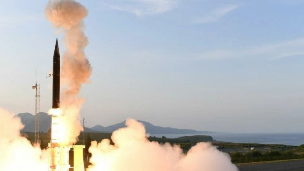 EU fracasa en prueba del misil Minuteman III por una 'anomalía'