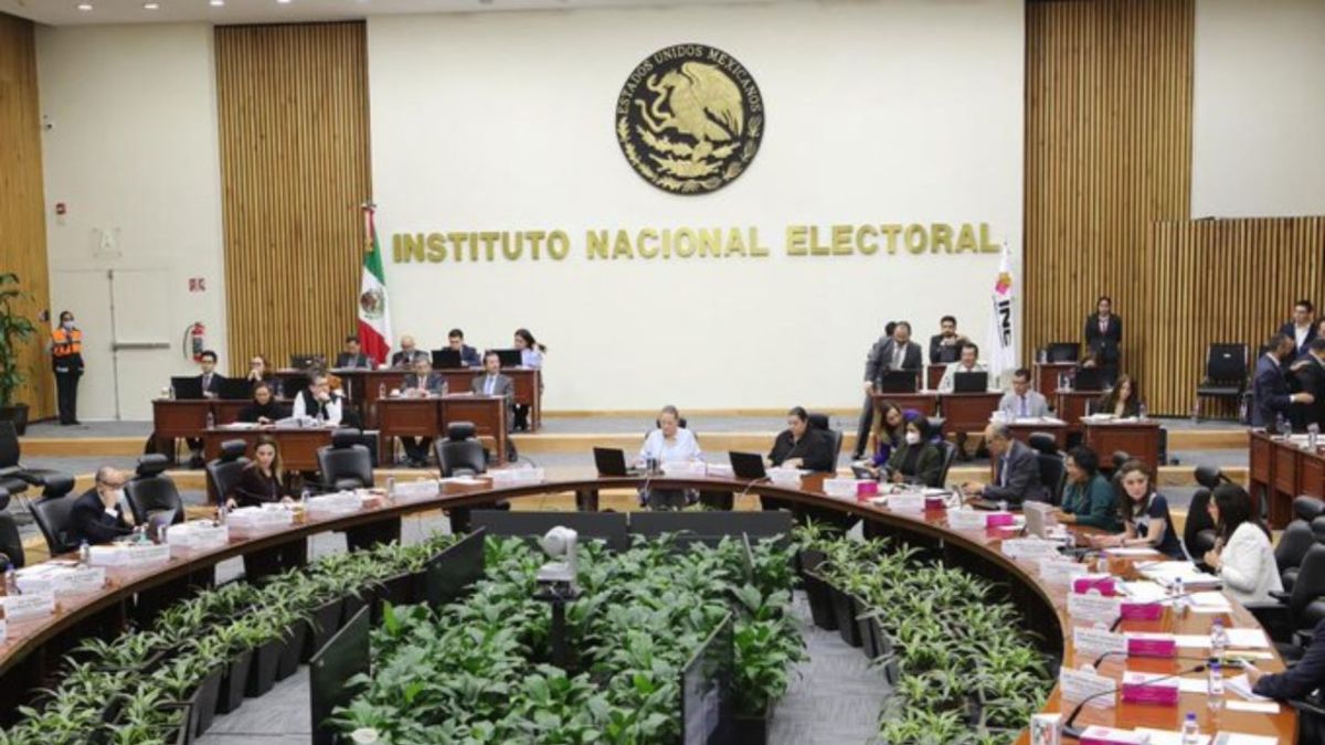 Recibe INE cuatro solicitudes de protección a candidatos