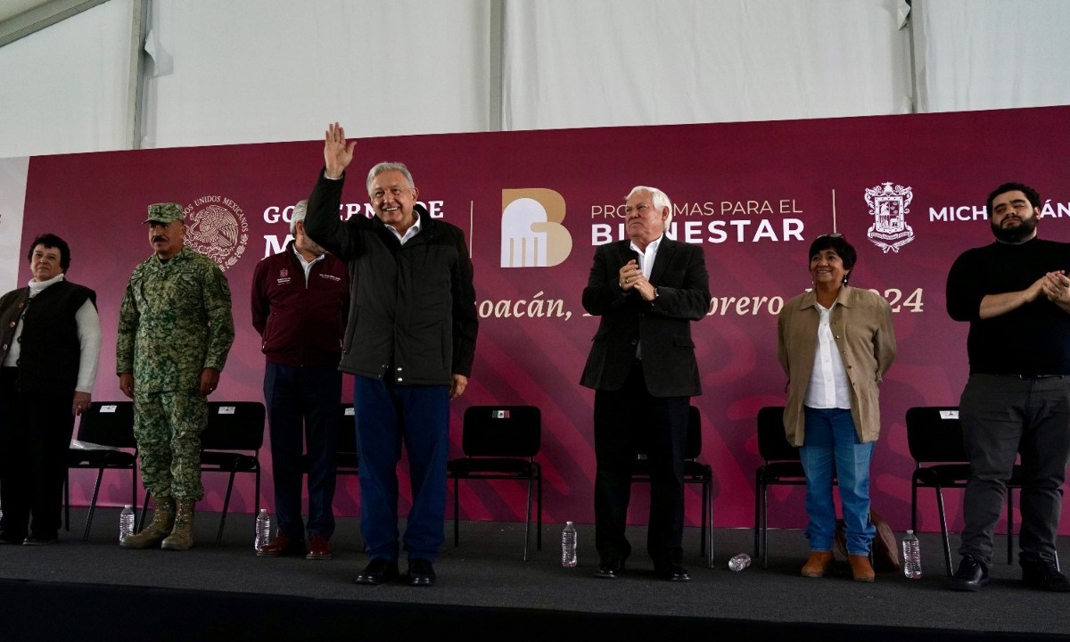 AMLO expresó que su gobierno lucha para que nadie se vea obligado a abandonar sus comunidades, lo cual, dijo, hacen por necesidad.