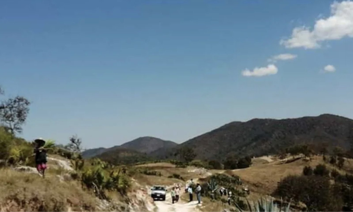 Hombres armados irrumpen en pueblo de Guerrero a