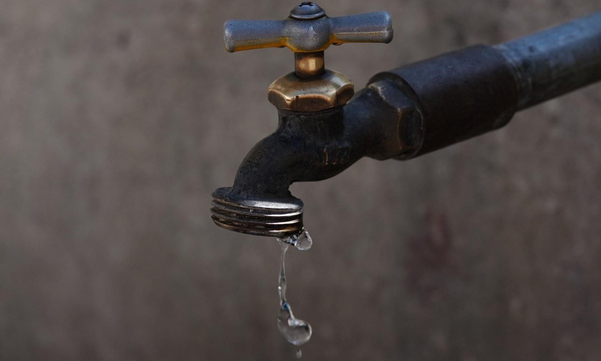 Foto: Cuartoscuro | Descartan afectaciones al agua de Gustavo A. Madero ante olor a combustible en drenaje.