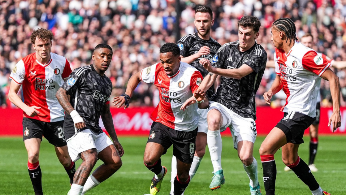 Feyenoord vence al Ajax