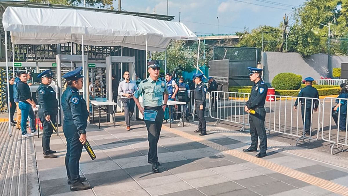 Despliegue. Los filtros de seguridad buscaron evitar la entrada de armas, drogas y personas no autorizadas a las instalaciones del INE.