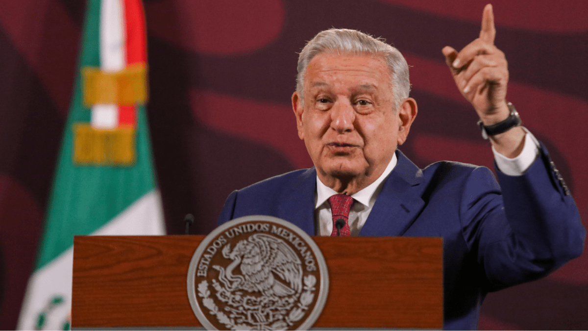 AMLO apoya a músicos de Sinaloa