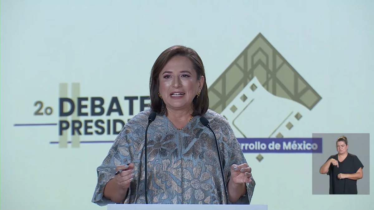 Xóchitl Gálvez se comprometió, de ganar la elección, a firmar un decreto para liberar toda la información de las obras de la 4T.