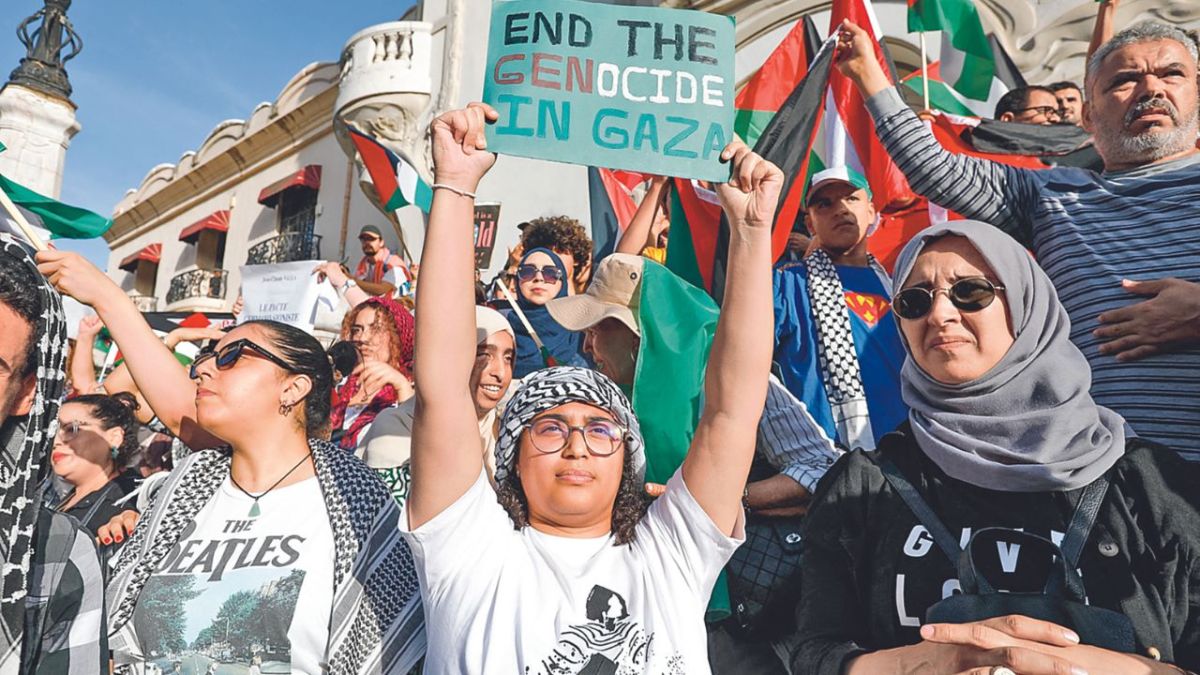 Solidaridad. Cerca de 10 mil personas se manifestaron ayer en las calles de París, Francia, en apoyo a Palestina y condenando el ataque israelí en Rafah, el cual dejó varias personas fallecidas, incluidos niños.
