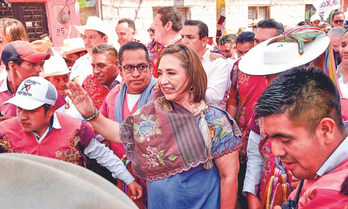 Gira. La abanderada panista aseguró su triunfo el próximo 2 de junio donde aseveró será la primera mujer Presidenta de origen indígena, así como prometió regresar la paz al país