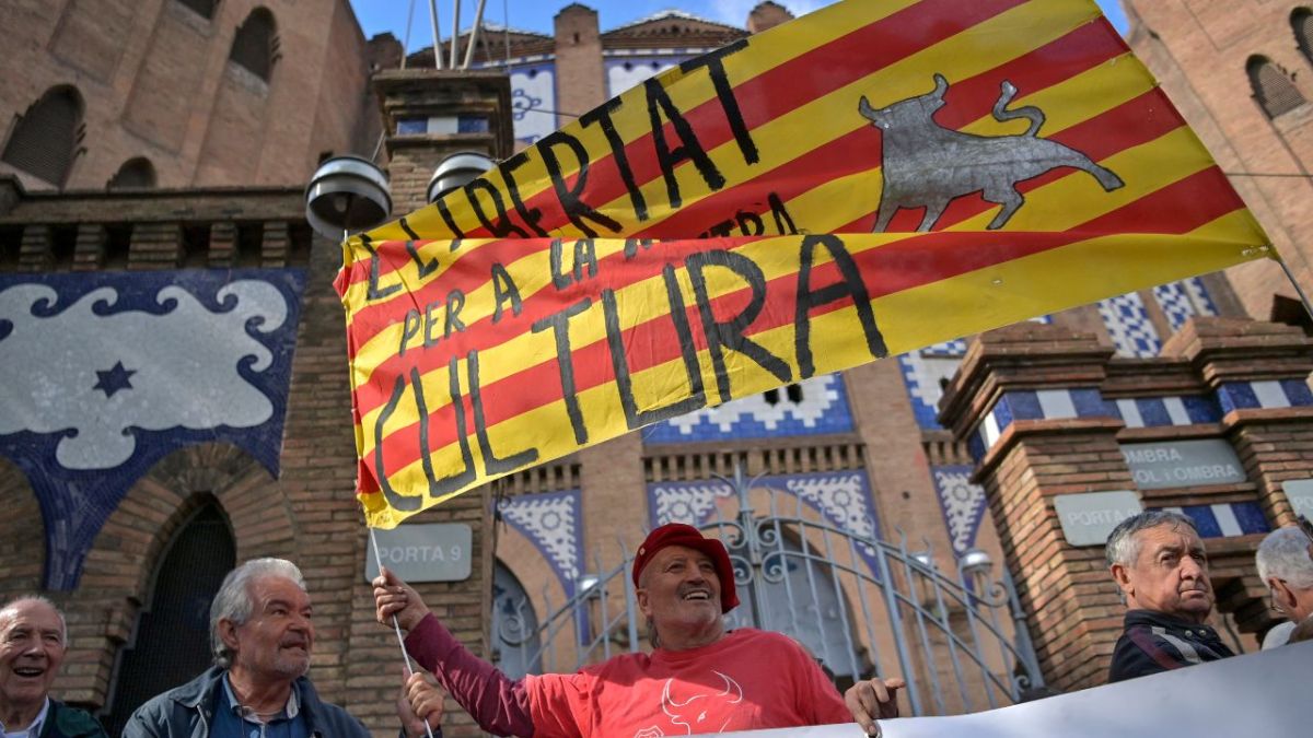 Con motivo del Día Internacional de la Tauromaquia. sus seguidores volvieron a ingresar a la plaza, donde pisaron la arena en la que alguna vez se posaron los rejoneadore