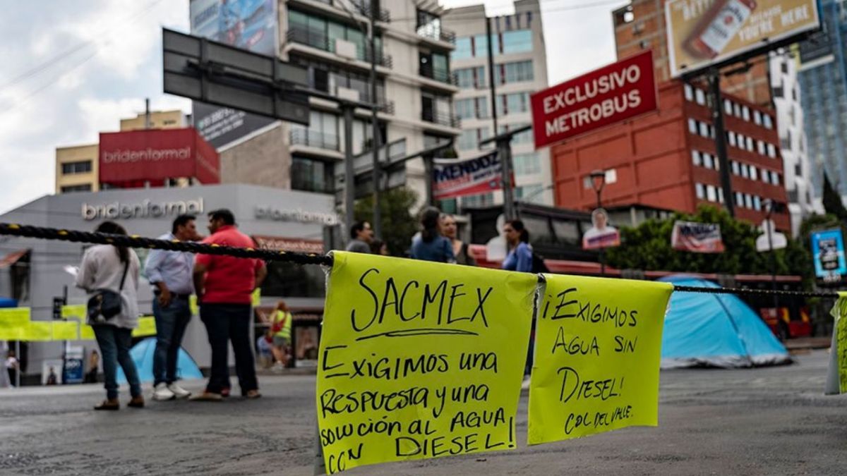 Peticiones. Por más de cuatro semanas, habitantes de ocho colonias pidieron a Sacmex les diera un reporte de las causas de la contaminación.