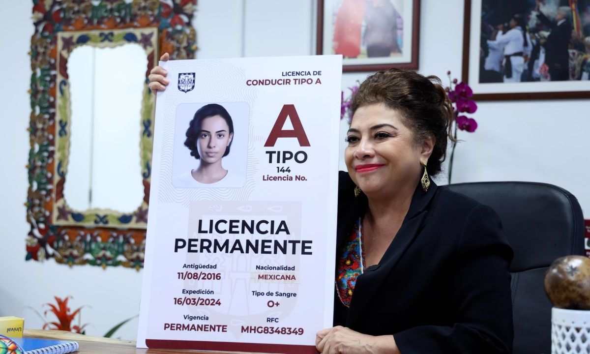 Clara Brugada propone regresar la licencia permanente para conducir