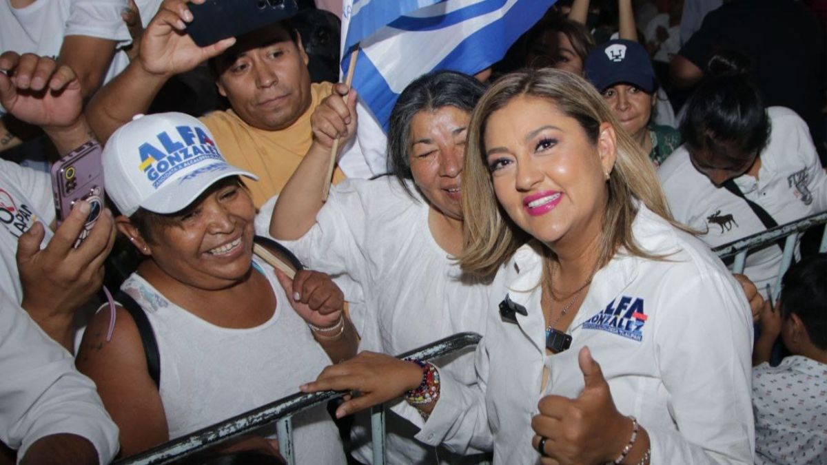 Alfa González candidata de la coalición Va X la CDMX en Tlalpan cerró su campaña refrendando sus compromisos