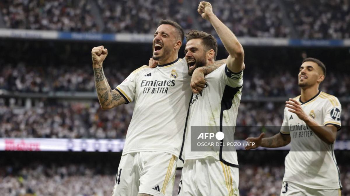 Cumpliendo su juego y tras ganar 3-0 al Cádiz, aunado a la derrota del Barcelona, el Real Madrid se proclamó campeón de LaLiga.