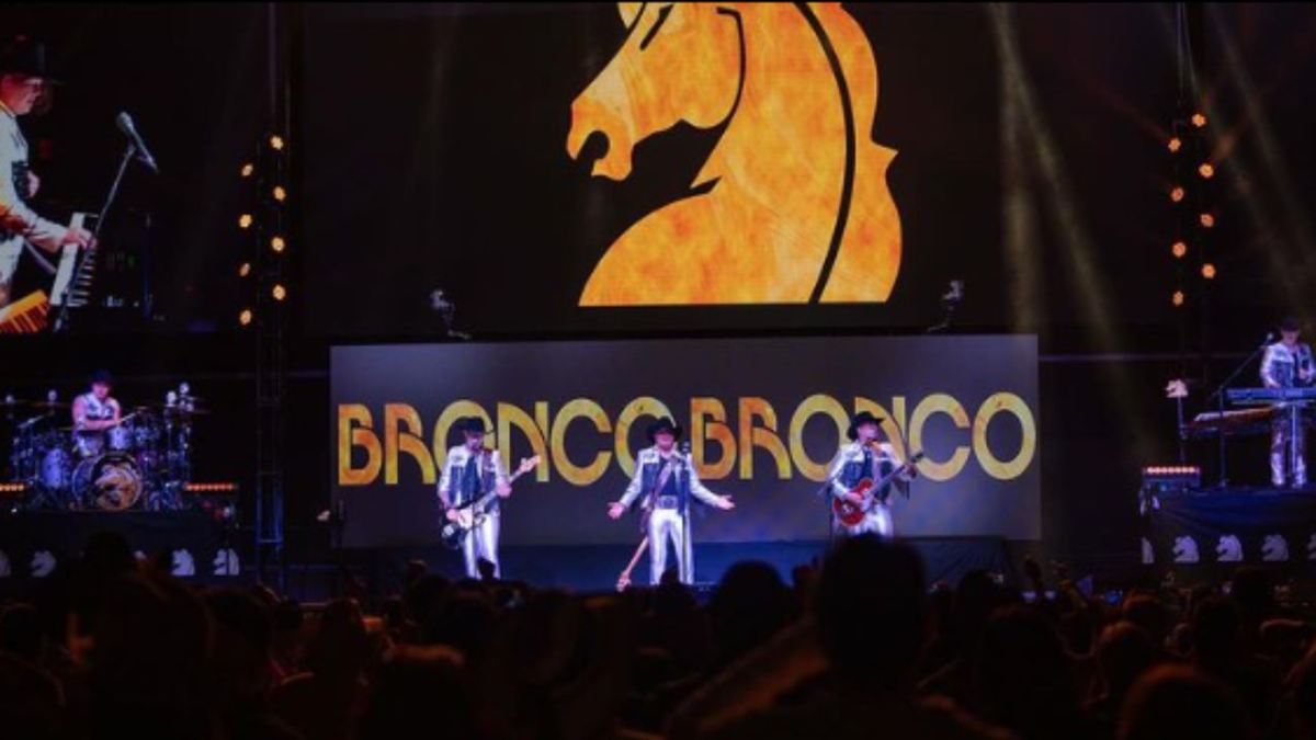 El Grupo Bronco, que se presentaría en un acto de campaña de MC en Nuevo León, se pronunció ante los lamentables hechos durante el mitin.