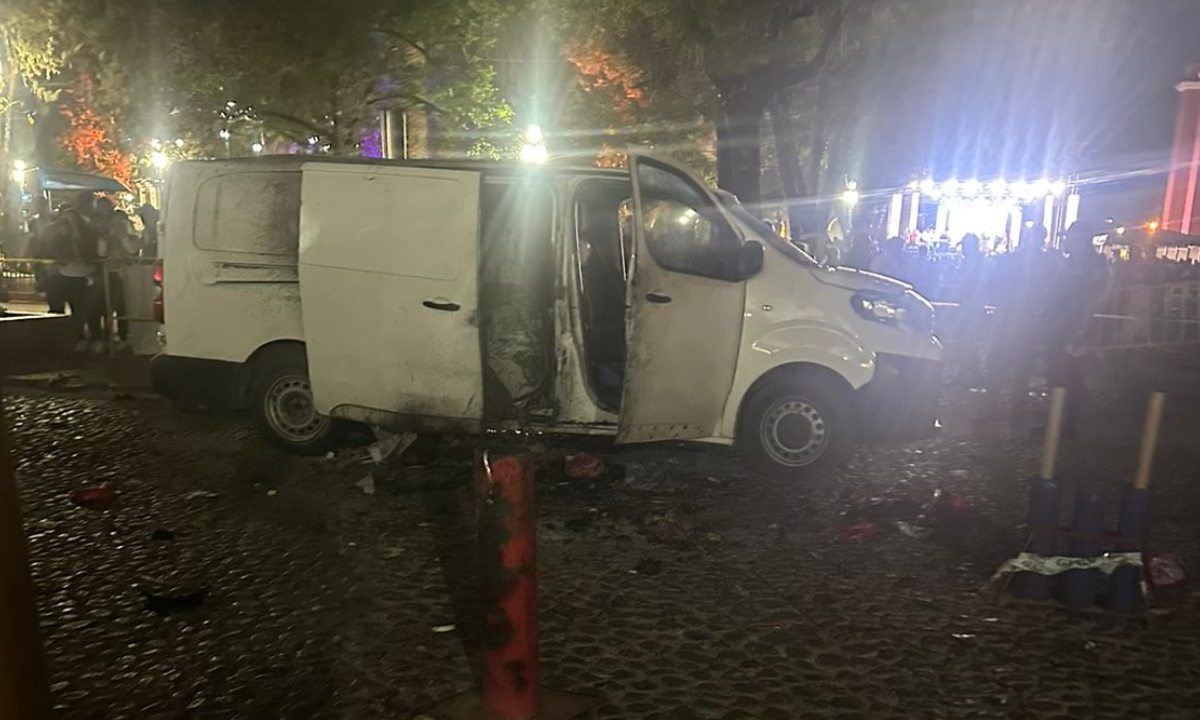 Una camioneta explotó en el cierre de campaña de Fabiola Ricci, aspirante de morena a la presidencia municipal de San Cristóbal de las Casas.