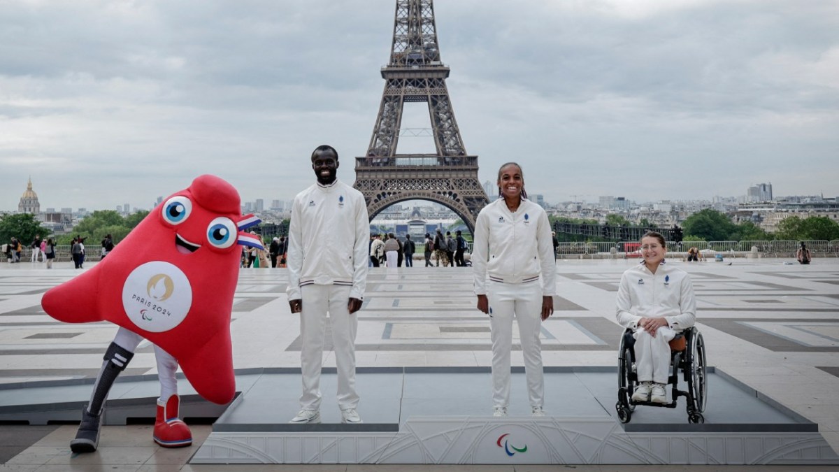 A dos meses de que den comienzo los Juegos Olímpicos de París 2024, este jueves el comité organizador presentó los podios oficiales.