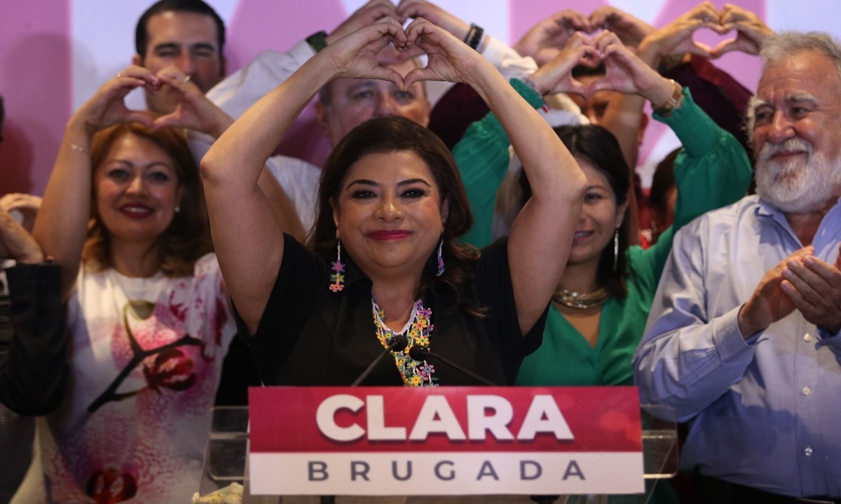 CIUDAD DE MÉXICO, 03JUNIO2024.- Clara Brugada, candidata ganadora virtual por La coalición Juntos Haremos Historia a la jefatura de gobierno, encabezó conferencia de prensa para hablar sobre su triunfo y el de las alcaldías ganadas en la Ciudad.