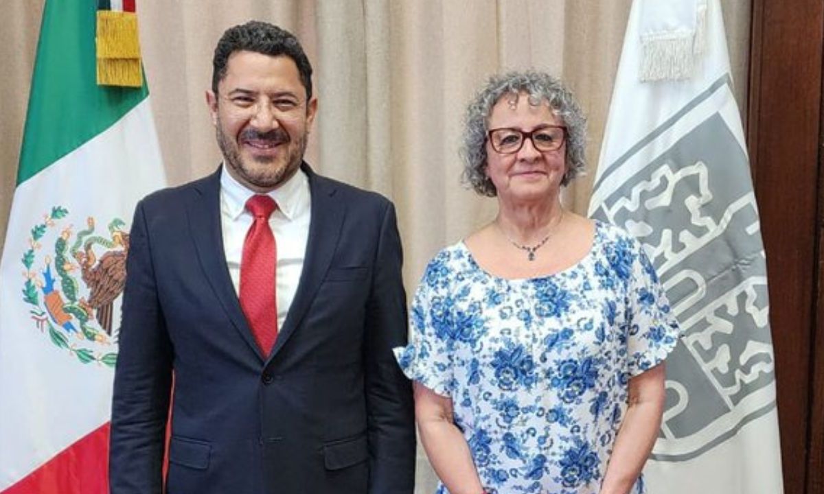 Designa Batres a Bertha Gómez Castro como nueva secretaria de Finanzas de la CDMX