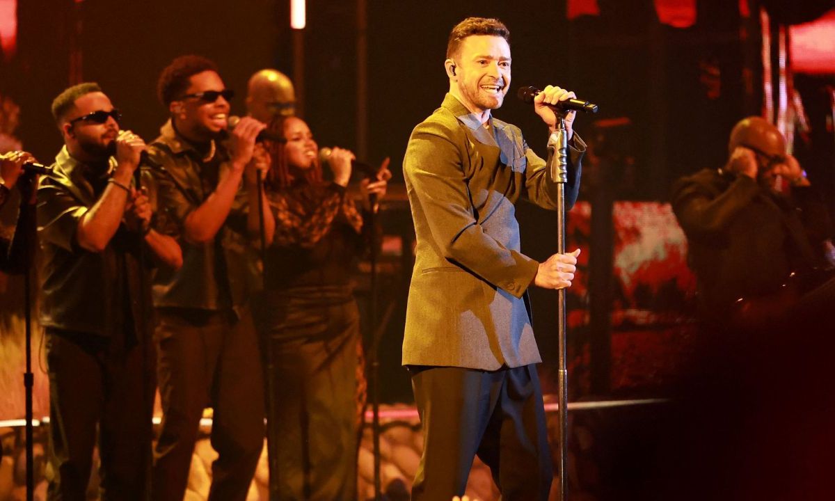 El cantante norteamericano Justin Timberlake se dirigió nuevamente a los fanáticos luego de su arresto por conducir ebrio en Sag Harbor, Nueva York