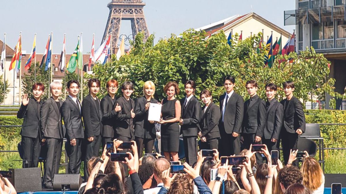 K-pop Seventeen, que destaca como uno de los más populares de dicho género en el mundo, fue nombrado ayer por la Unesco como “Embajador de Buena Voluntad”