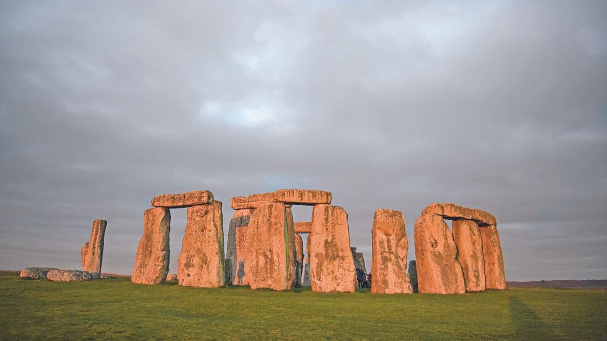 La Unesco quiere poner el monumento prehistórico de Stonehenge, en Inglaterra, en la lista del patrimonio mundial en peligro