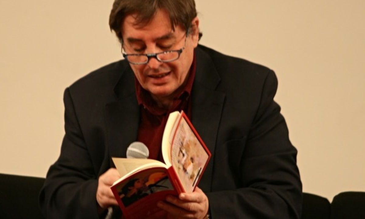 Luis García Montero fue galardonado con el Premio Internacional Carlos Fuentes a la Creación Literaria en el Idioma Español 2024.