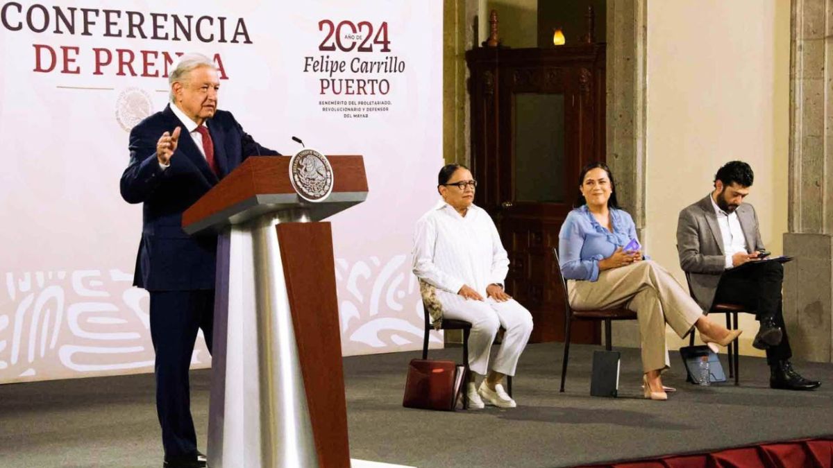 Mañanera. Durante el informe estuvieron la secretaria de Bienestar, Ariadna Montiel, y el secretario del Trabajo y Previsión Social, Marath Bolaños.