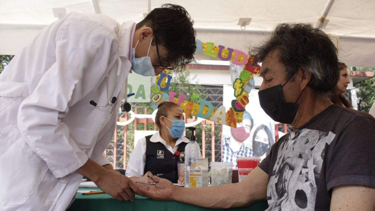 El cáncer de próstata se puede detectar notando a tiempo algunos síntomas y realizando análisis de laboratorio