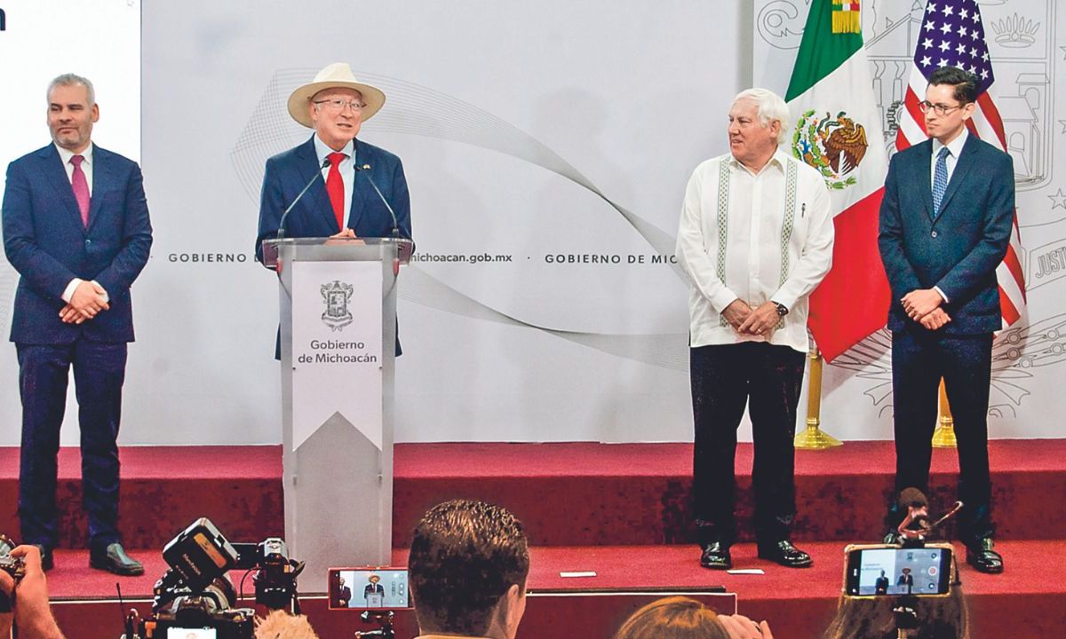 Ken Salazar, embajador de Estados Unidos en México, dio el visto bueno a la primera parte de los nombramientos del futuro gabinete de Claudia Sheinbaum