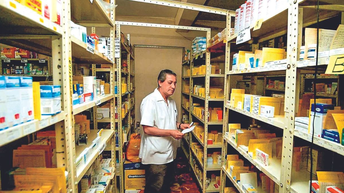 En un recorrido por farmacias de las colonias Candelaria y Merced Balbuena, de la Ciudad de México, en tres establecimientos se constató que en dos semanas registran más ventas