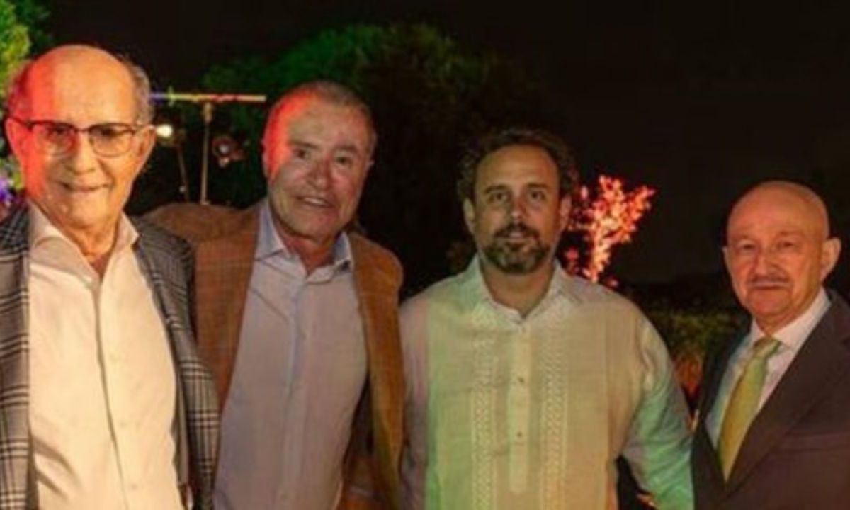 El embajador Quirino Ordaz se reunió con Salinas de Gortari en fiesta de empresario