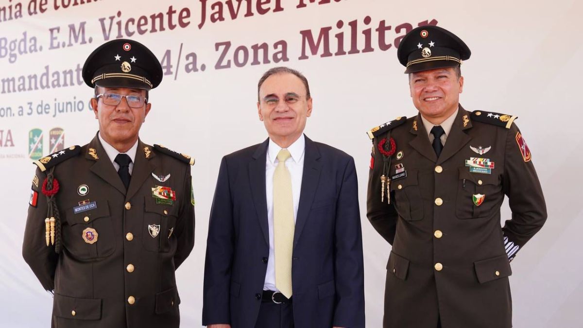 Encabeza Gobernador Durazo toma de protesta del nuevo comandante de la Cuarta Zona Militar