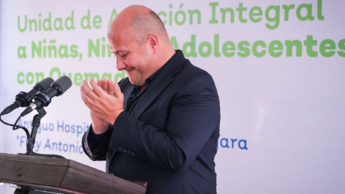 Enrique Alfaro dejará la política y aspira a ser técnico