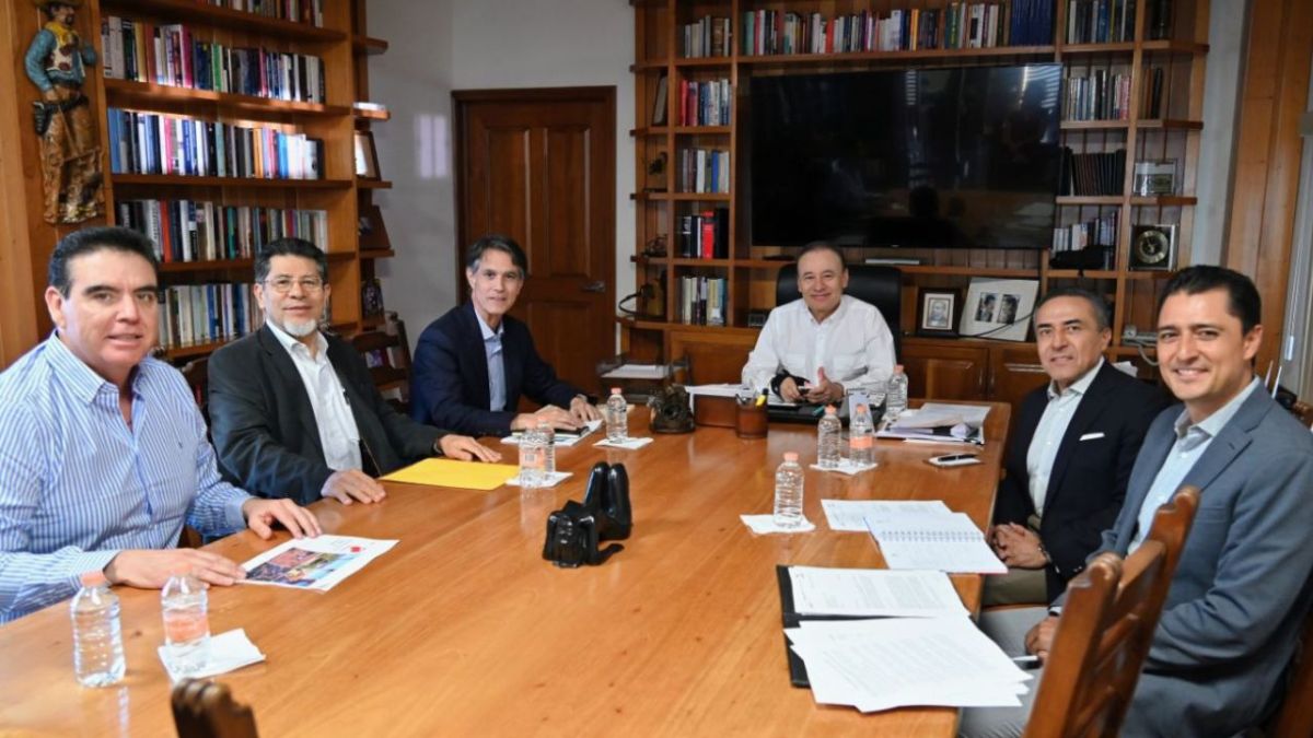 Sostiene gobernador reunión con empresarios de la industria de la minería