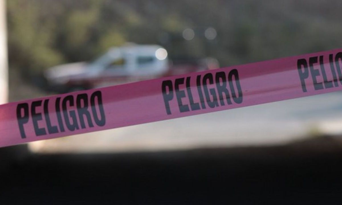 El cuerpo del hombre quedó a un costado del camellón de la México-Puebla; tenía tiro de gracia