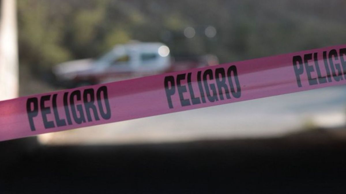 El cuerpo del hombre quedó a un costado del camellón de la México-Puebla; tenía tiro de gracia