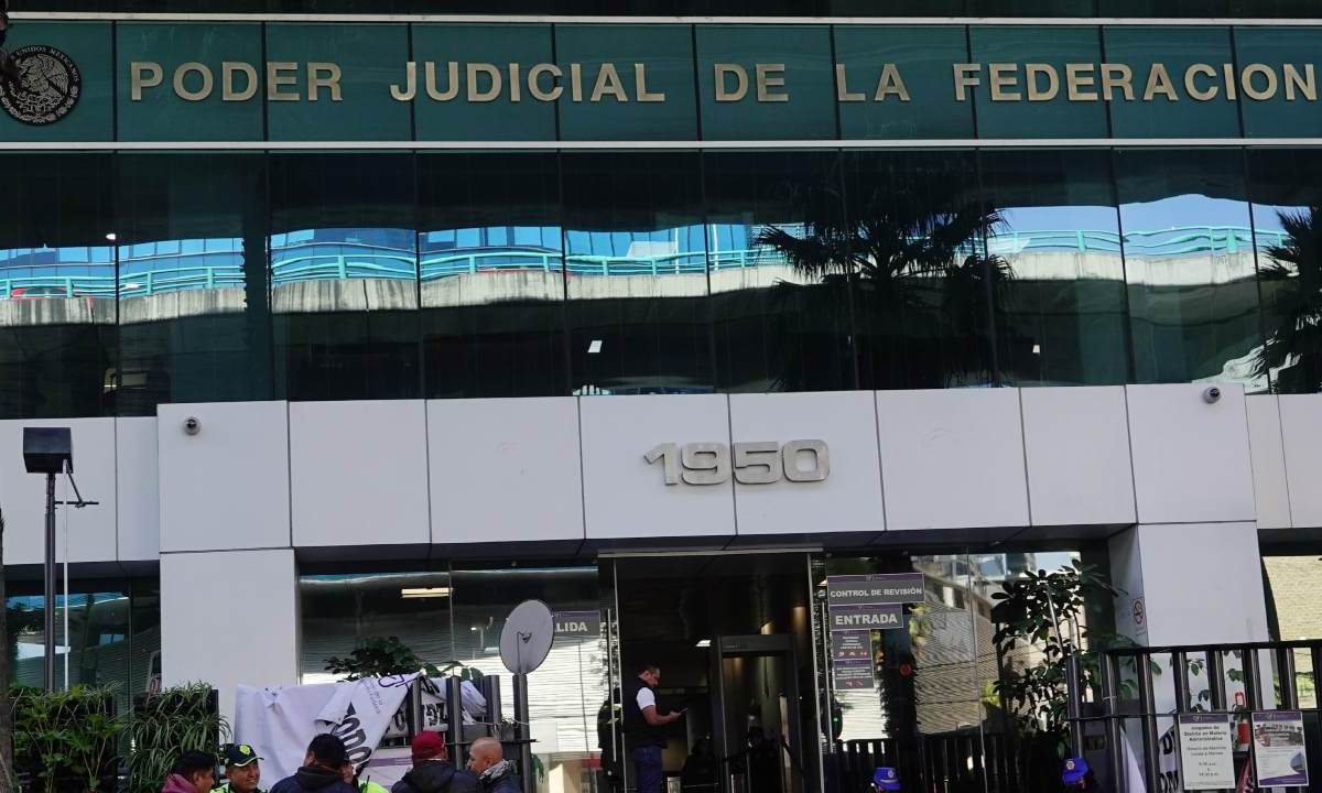 La aprobación de la reforma Judicial dejaría sin empleo a 10 mil trabajadores, por ello, trabajadores del PJ se alistan para una protesta.