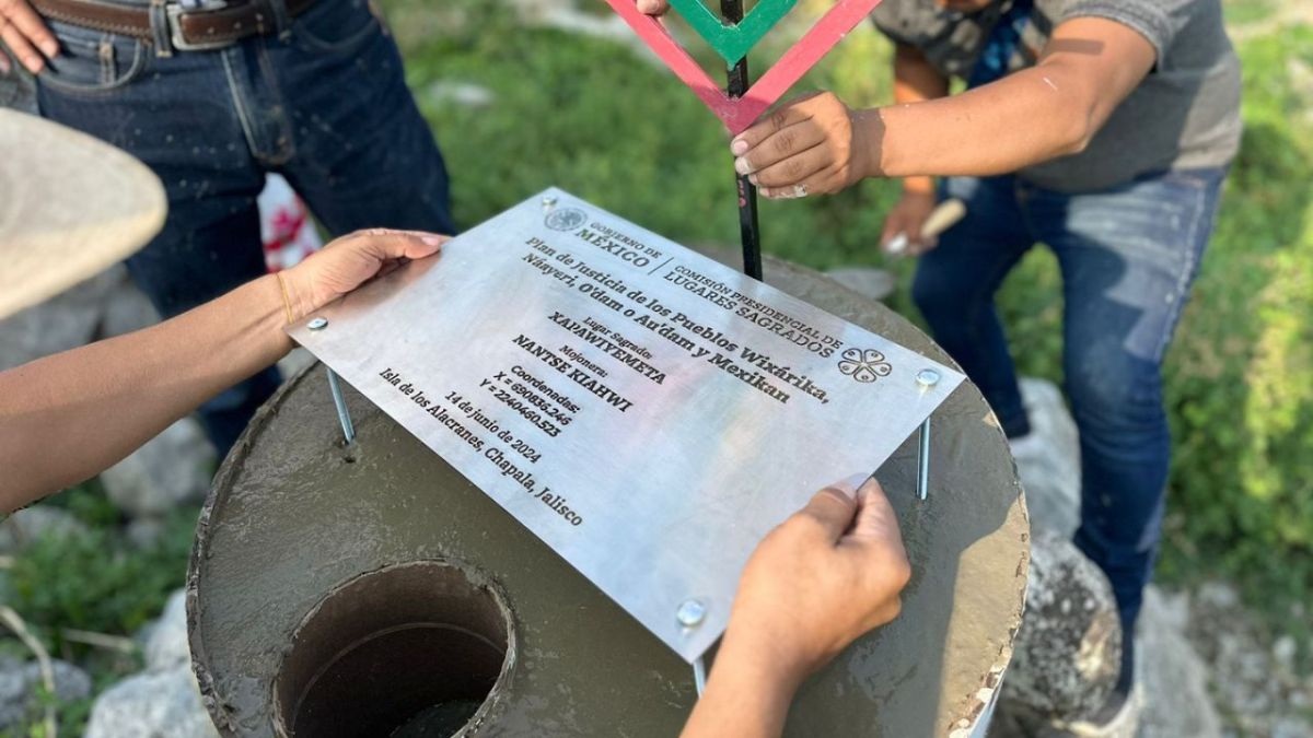 Colocan mojoneras en “Xapawiyemeta” Isla de los Alacranes, en cumplimiento al Decreto de Lugares Sagrados