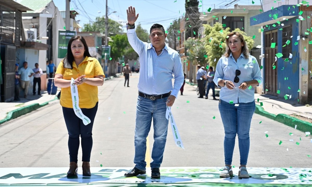 Foto: Especial/ Ricardo Gallardo Cardona, entregó la pavimentación de la Calle 99