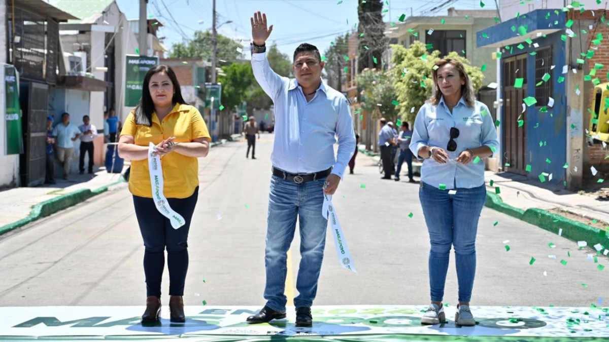 Foto: Especial/ Ricardo Gallardo Cardona, entregó la pavimentación de la Calle 99