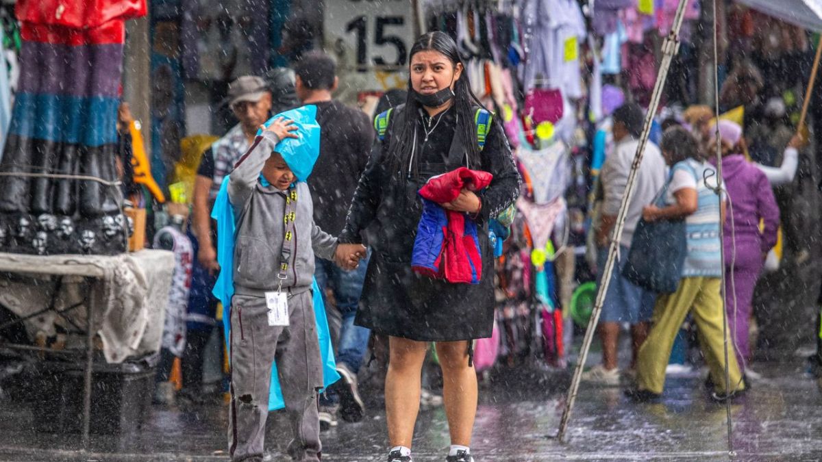 Emiten alerta amarilla para las 16 alcaldías de la CDMX por pronóstico de fuertes lluvias