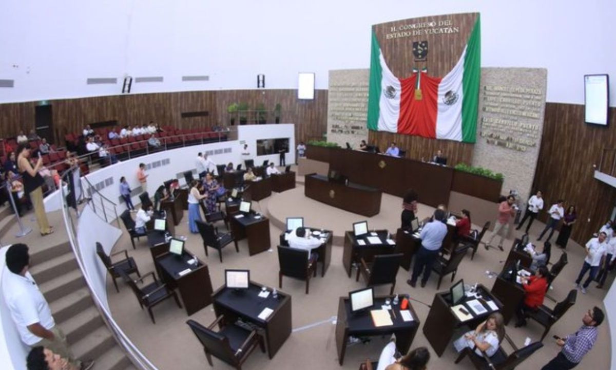 Morena y aliados sin mayoría absoluta en el Congreso de Yucatán