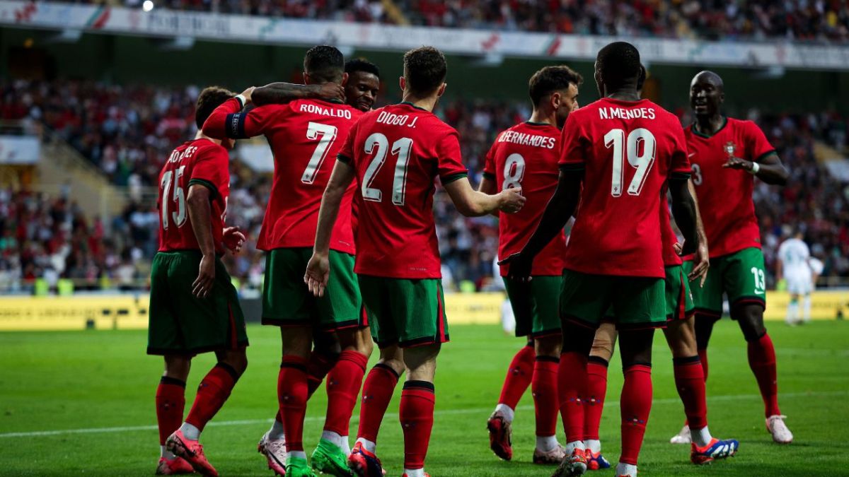 Con un resultado final de 3-0 en el Estadio Municipal de Aveiro, Cristiano Ronaldo comandó la goleada de Portugal ante Irlanda