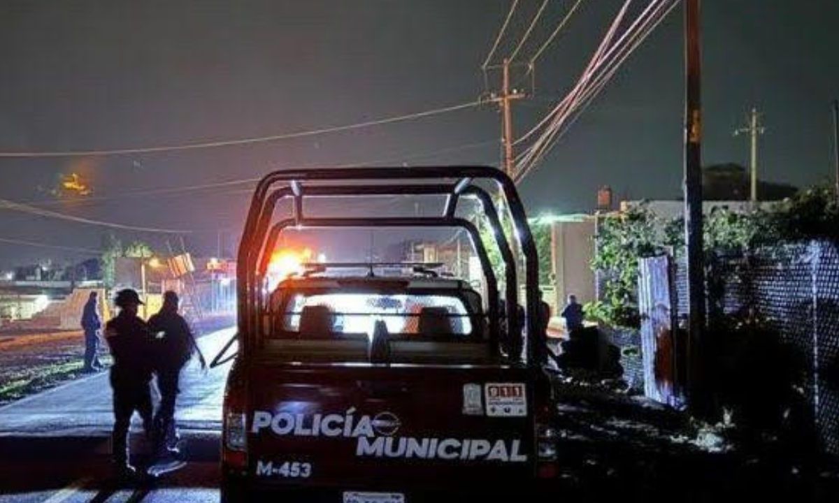 Cerco. La policía municipales y estatales intentaron rescatar a los inculpados, pero no lo lograron. Tras el incidente, resguardaron la zona y auxiliaron a una lesionada