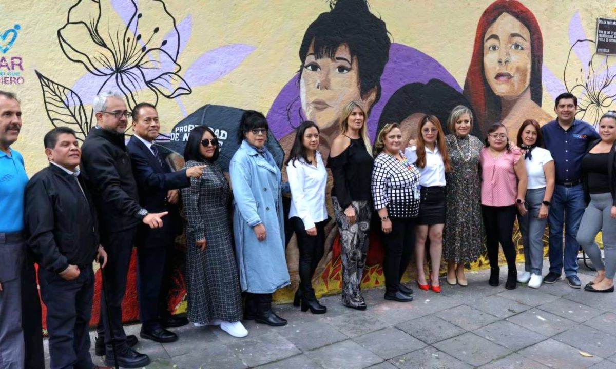 Concientizan sobre violencia de género con mural en Coyoacán; incluyen a mujeres víctimas de ataques con ácido