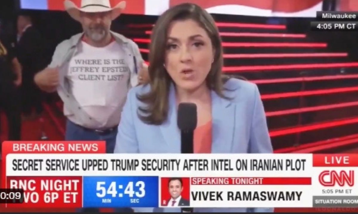 Hombre interrumpe transmisión de CNN en vivo; buscaba lista de Epstein