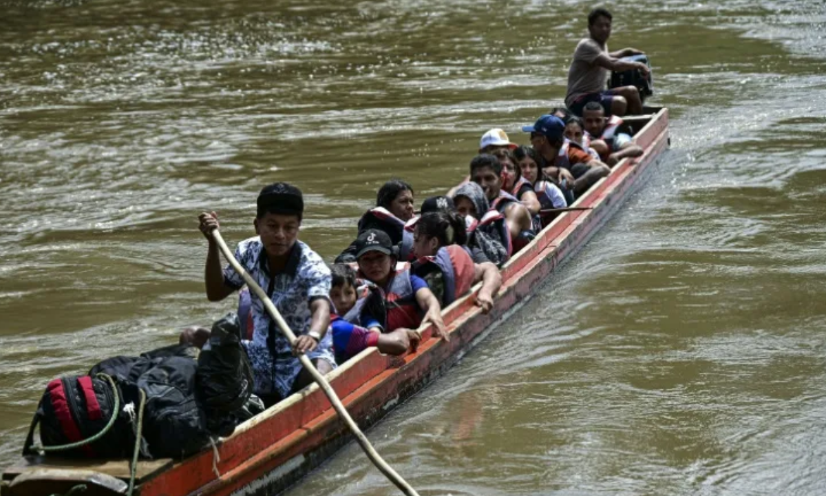 Mueren diez migrantes ahogados en un río en Panamá