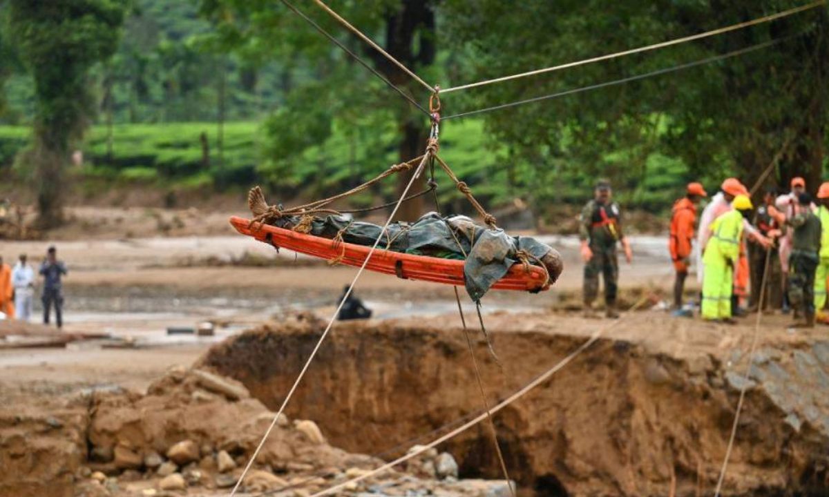 Aumentan las muertes por intensas lluvias y deslaves en la India