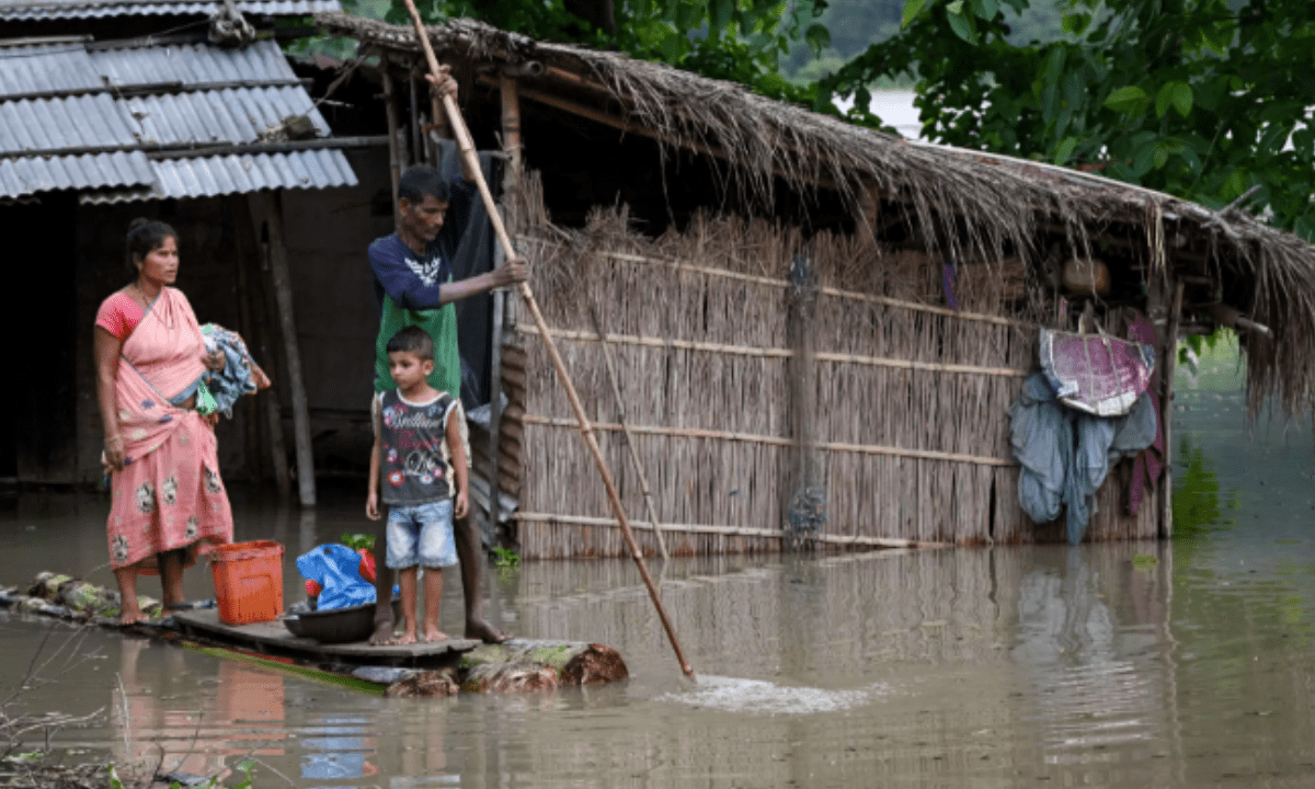 Lluvias e inundaciones dejan nueve muertos y millones de afectados en India y Bangladesh